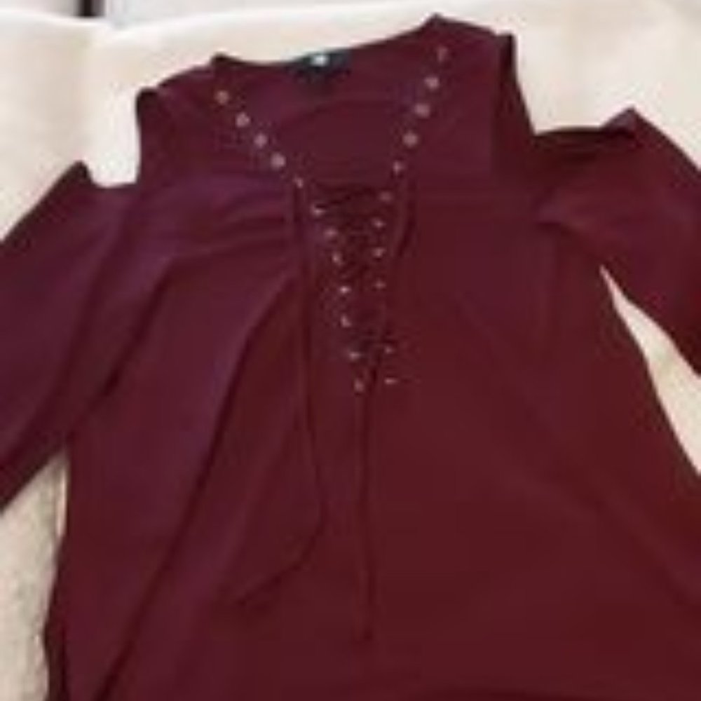 Maroon Slit shoulder Blouse